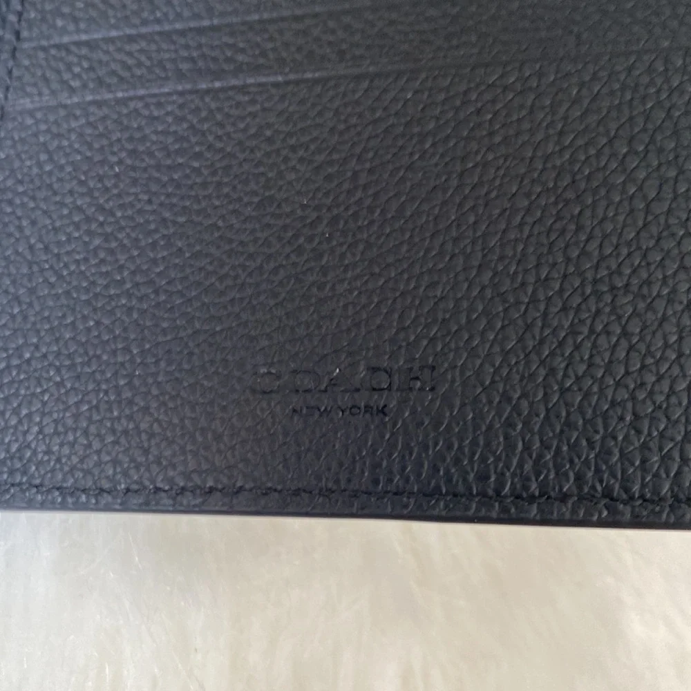 Coach Men’s Wallet in Pebbled Leather